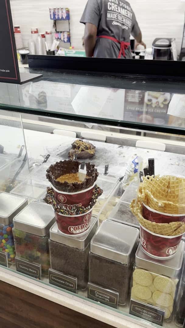 Cold Stone Creamery — Bakeries & Desserts photo 2 of 5