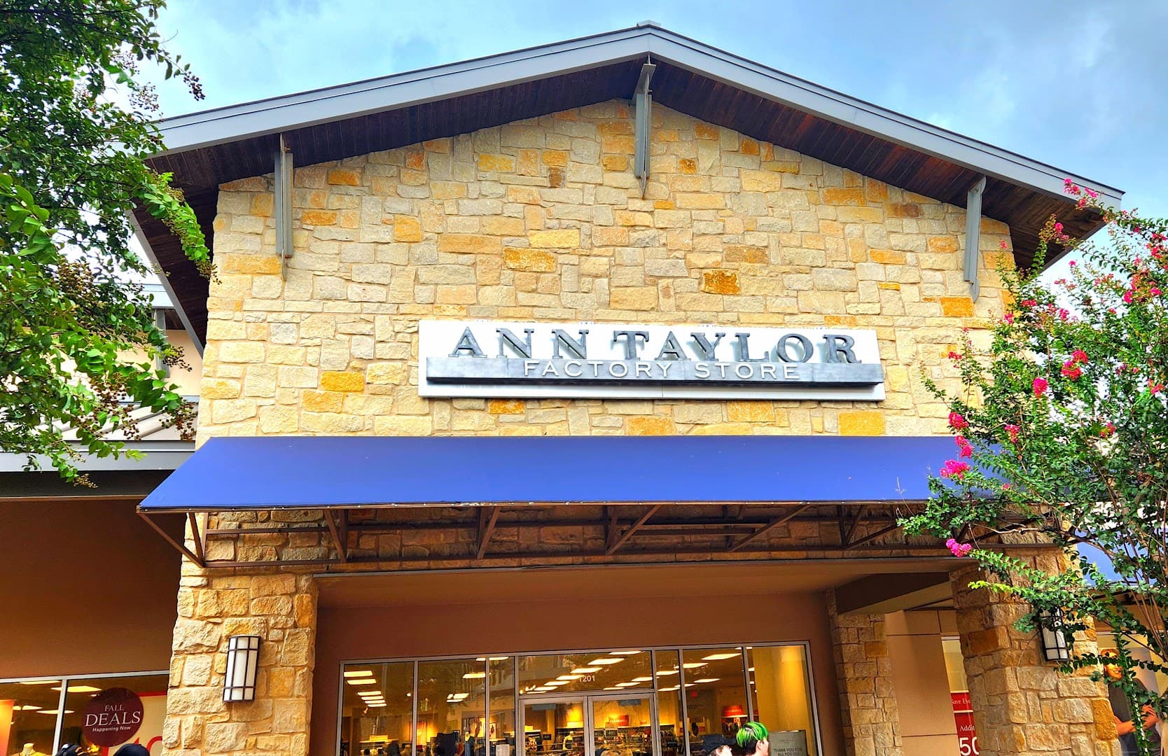 Ann Taylor Factory Store — Retail & Boutiques photo 1 of 5