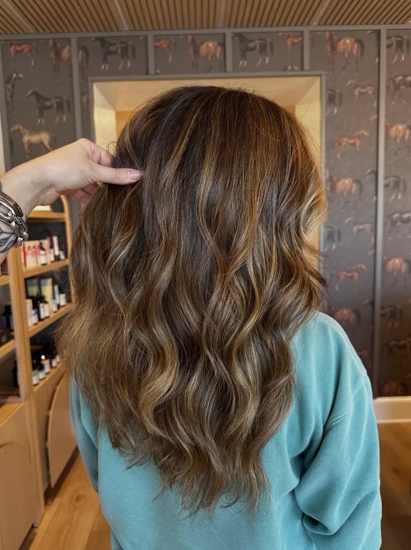 Western Blonde Salon — Hair Salons & Barbers photo 1 of 5