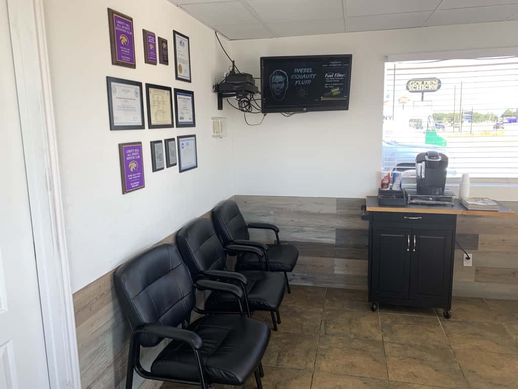 Kwik Kar Lube & Auto Care — Auto Services photo 2 of 5
