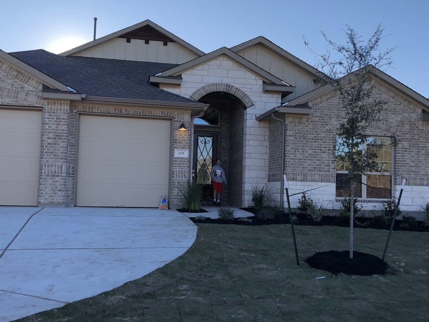 Magnolia Realty Round Rock — Real Estate Agents photo 2 of 5