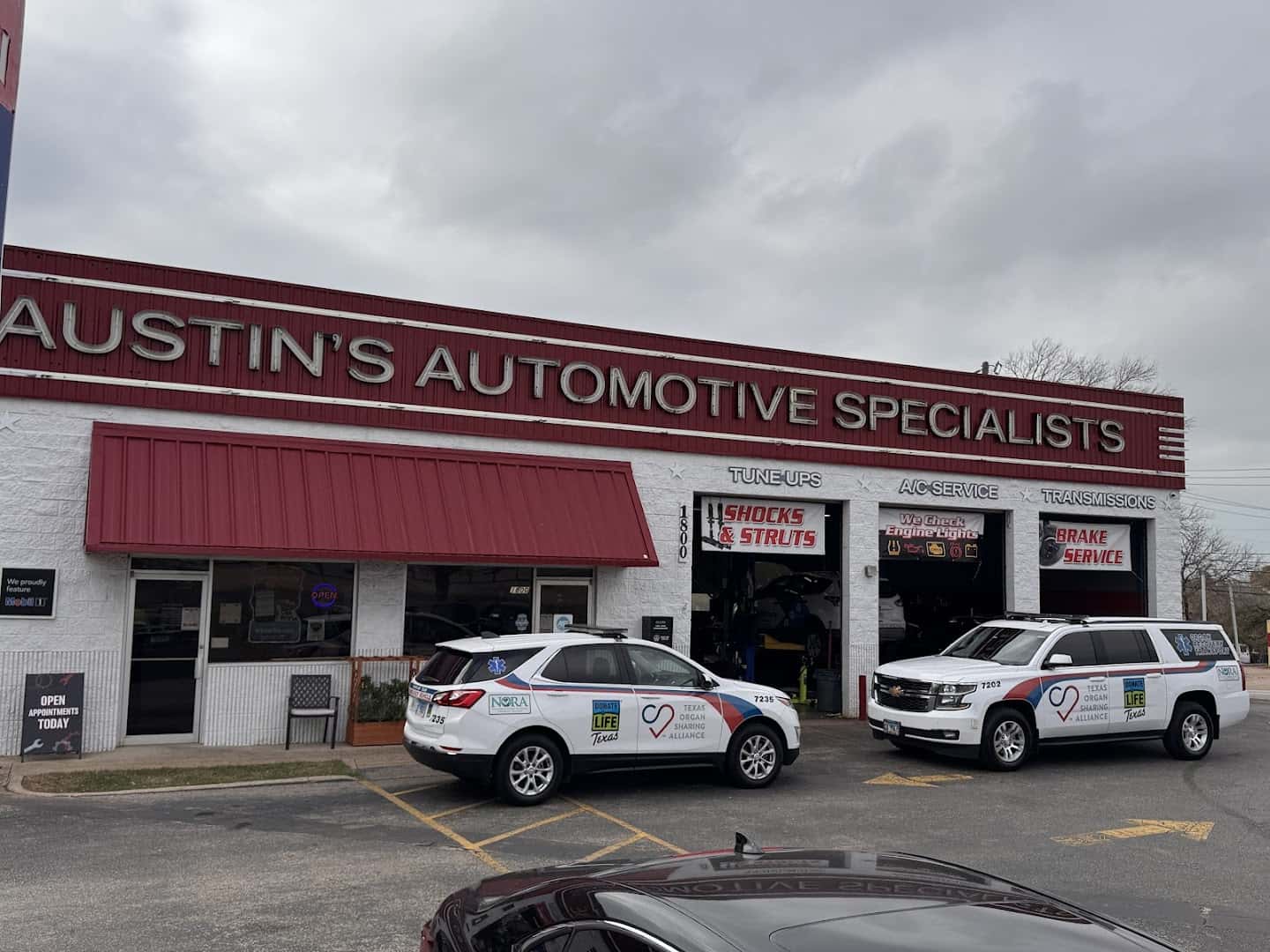 Austin's Automotive Specialists — Auto Services photo 2 of 5