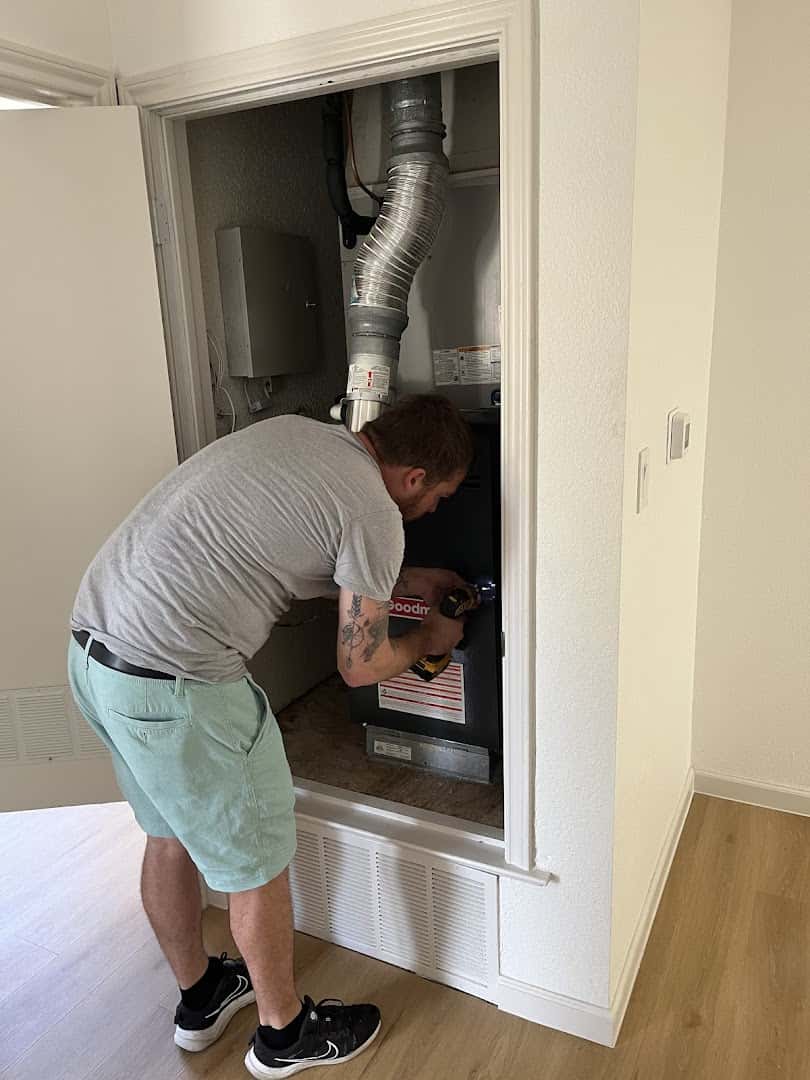Going Greene Electric — Plumbers & Electricians photo 3 of 5