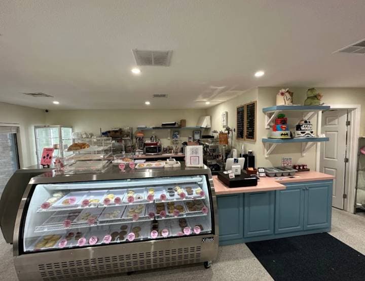 The Sweet Tooth Parlor Bakery | Cakes & Baked Goods — Bakeries & Desserts photo 1 of 5