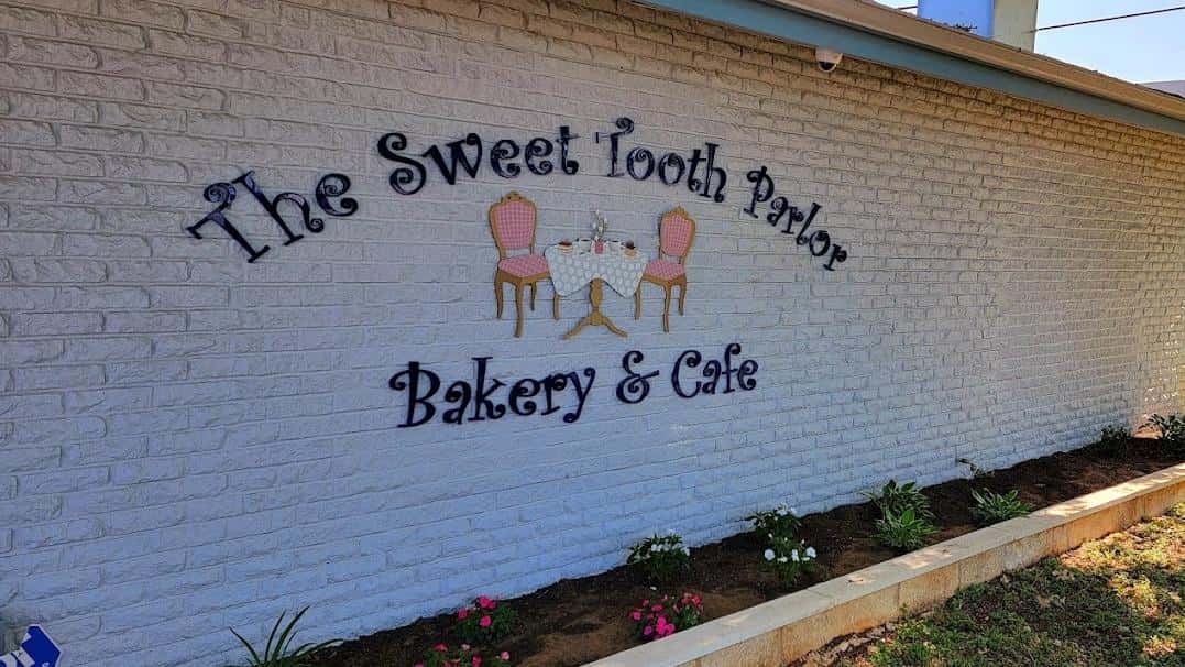 The Sweet Tooth Parlor Bakery | Cakes & Baked Goods — Bakeries & Desserts photo 3 of 5
