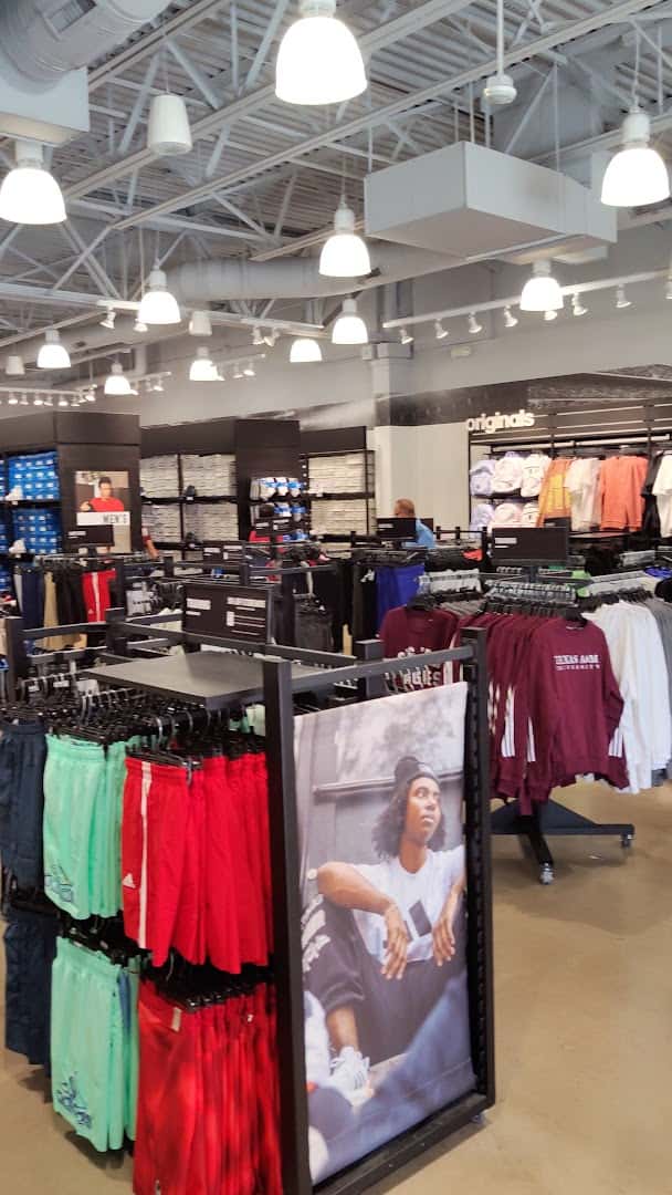 adidas Outlet Store Round Rock — Retail & Boutiques photo 2 of 5