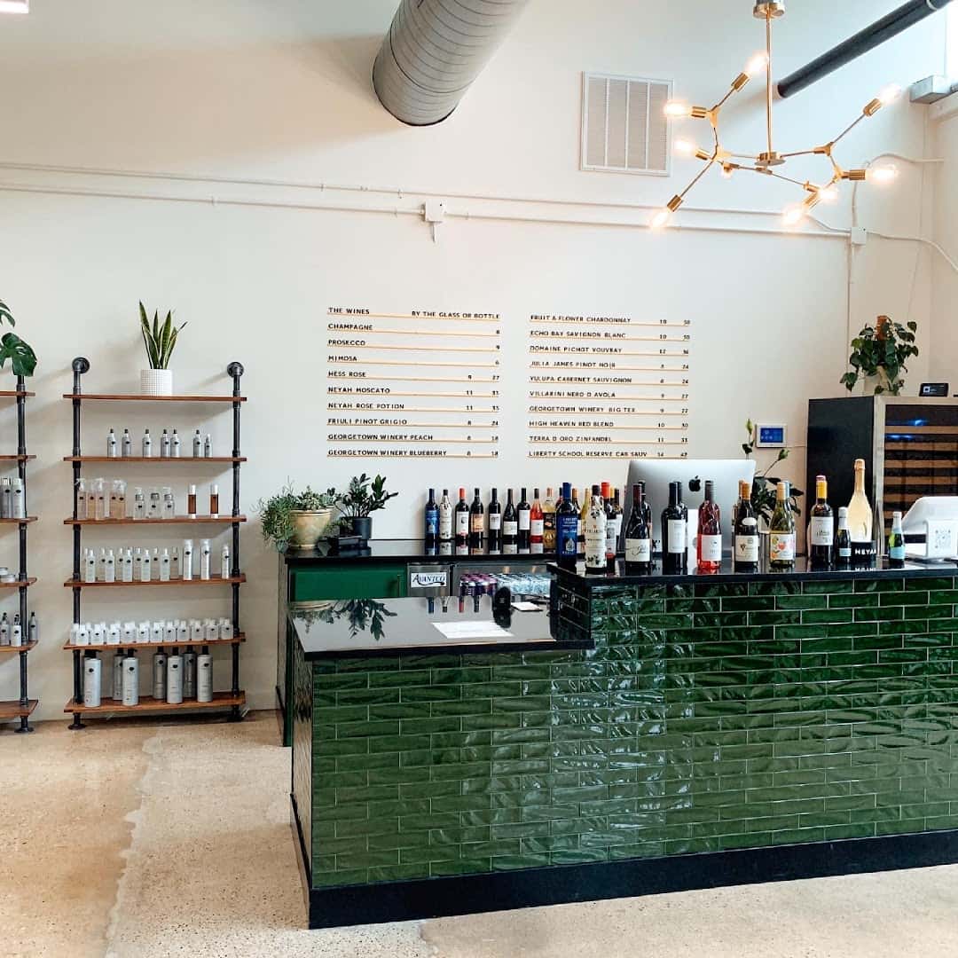 Grow Salon + Wine Bar — Hair Salons & Barbers photo 1 of 5