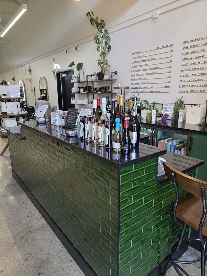 Grow Salon + Wine Bar — Hair Salons & Barbers photo 2 of 5