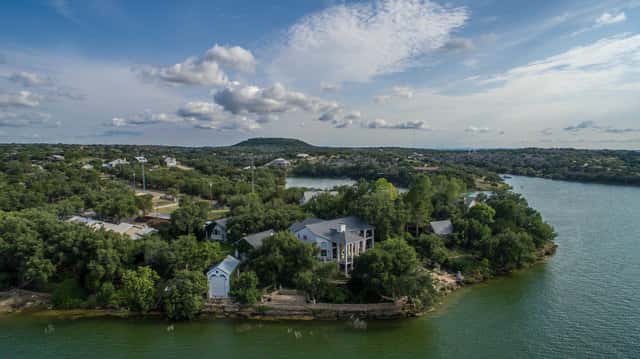 Brenda Burke, Texas Realtor — Real Estate Agents photo 1 of 5