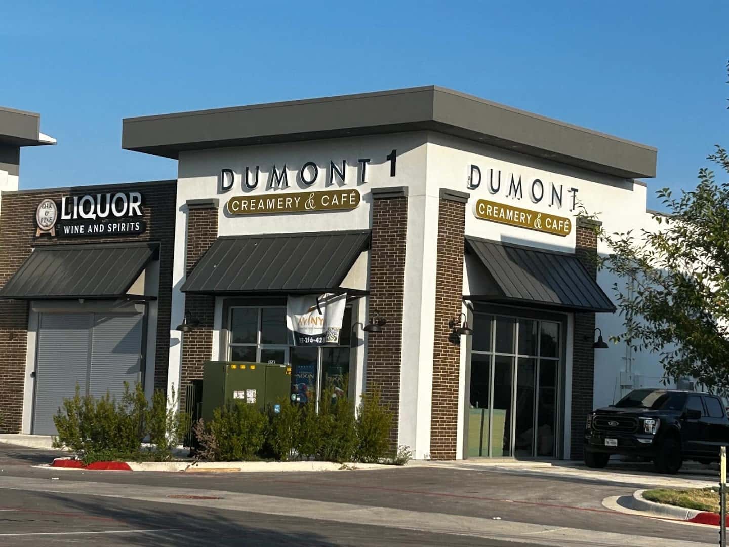 Dumont Creamery & Cafe, Cedar Park — Coffee Shops & Cafes photo 1 of 5
