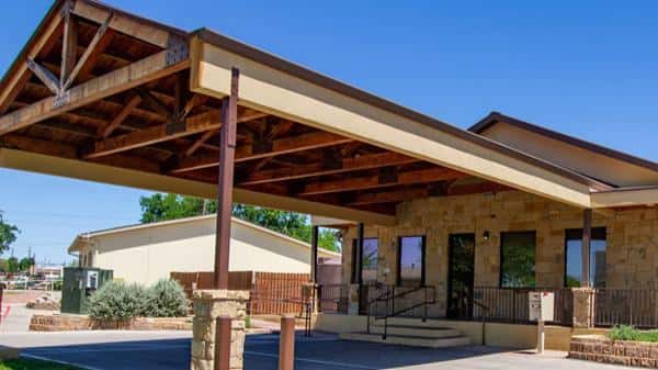 Georgetown Veterinary Hospital — Pet Services photo 1 of 5