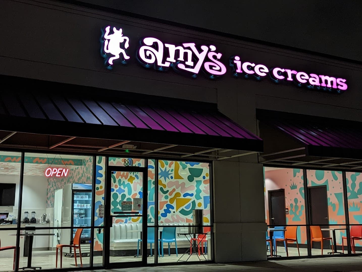 Amy's Ice Creams — Bakeries & Desserts photo 1 of 5