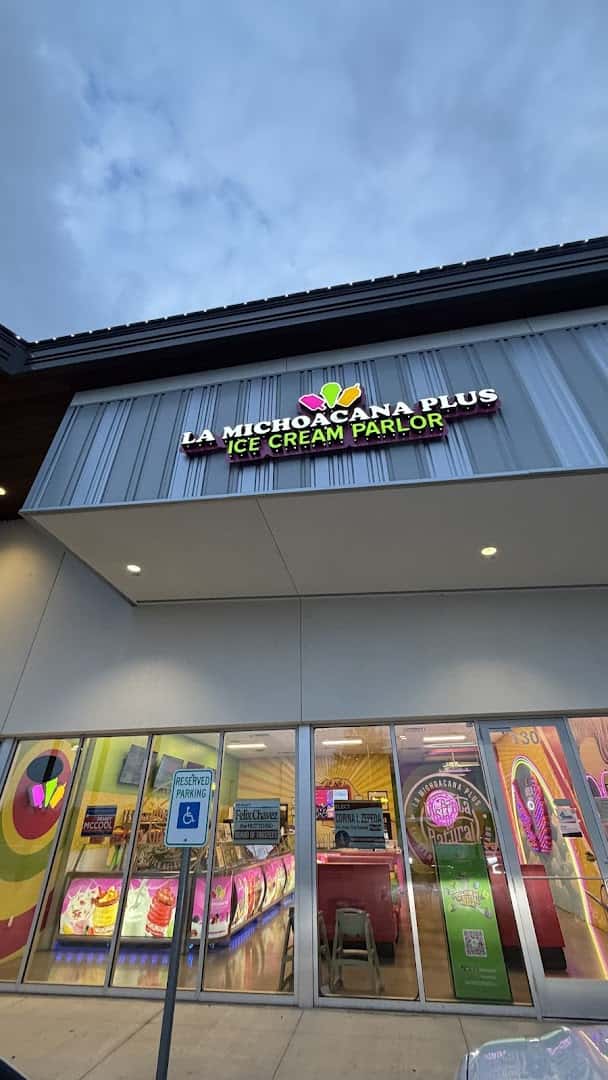 La Michoacana Plus — Bakeries & Desserts photo 3 of 5