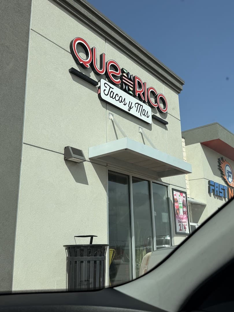 Que Rico Tacos y Mas — Restaurants photo 1 of 5
