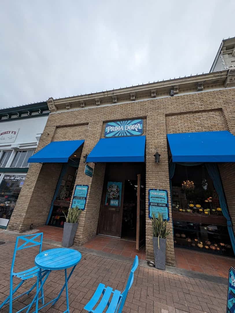 Prima Dora — Retail & Boutiques photo 1 of 5