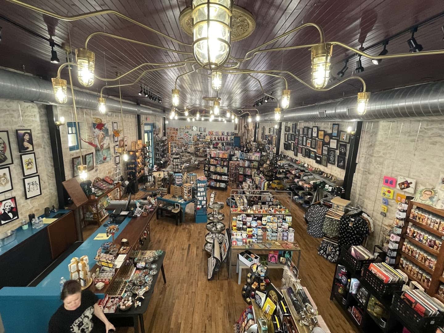 Prima Dora — Retail & Boutiques photo 2 of 5