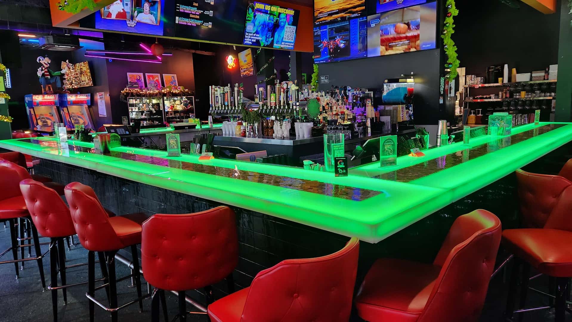Pixel Palace Arcade & Bar — Restaurants photo 3 of 5