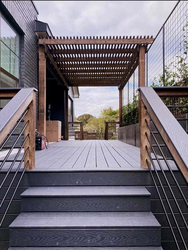 Rafael Telesforo Lawn Services & Outdoor Living — Lawn & Landscape photo 3 of 5