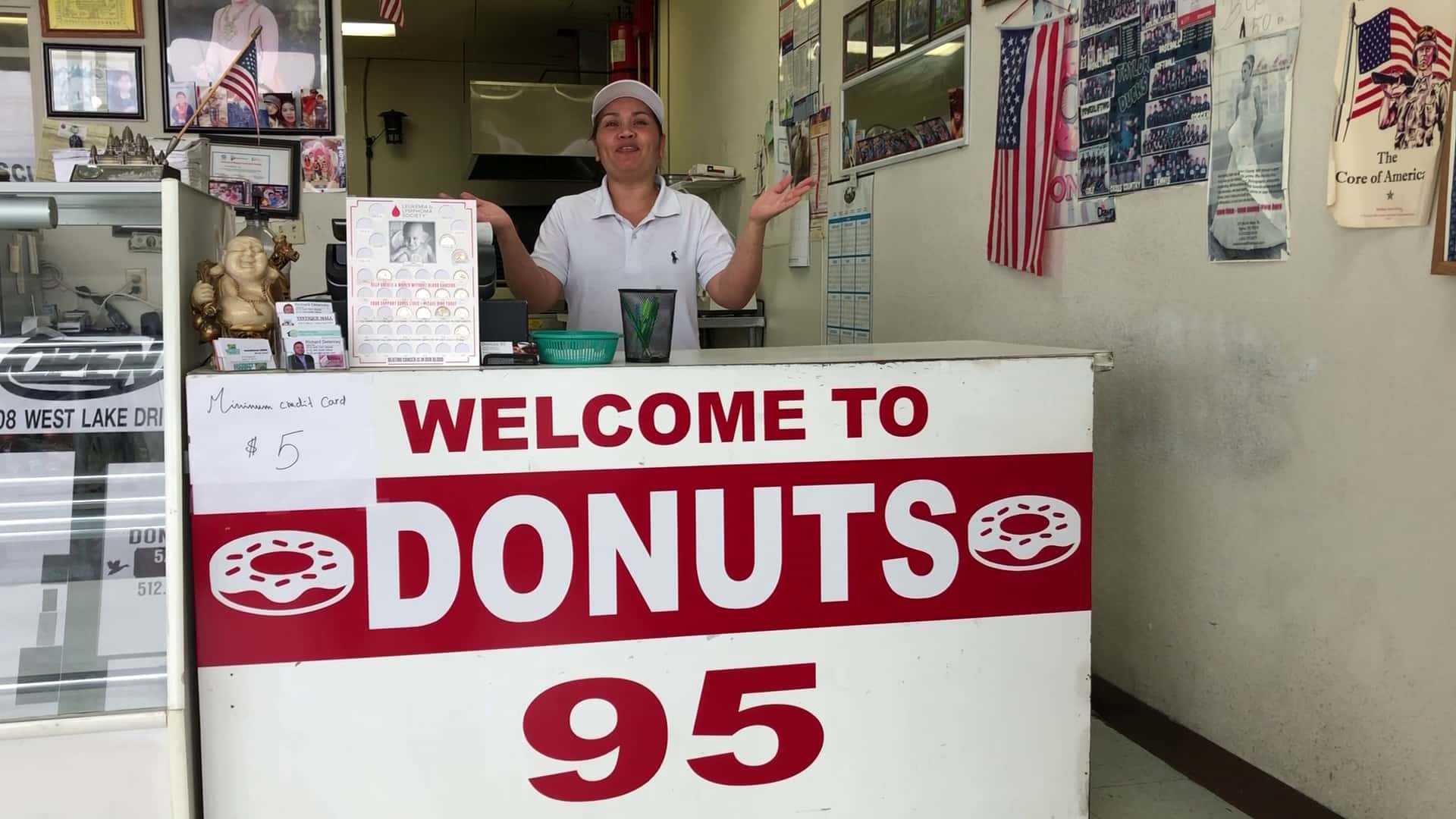 DONUTS 95 — Bakeries & Desserts photo 2 of 5