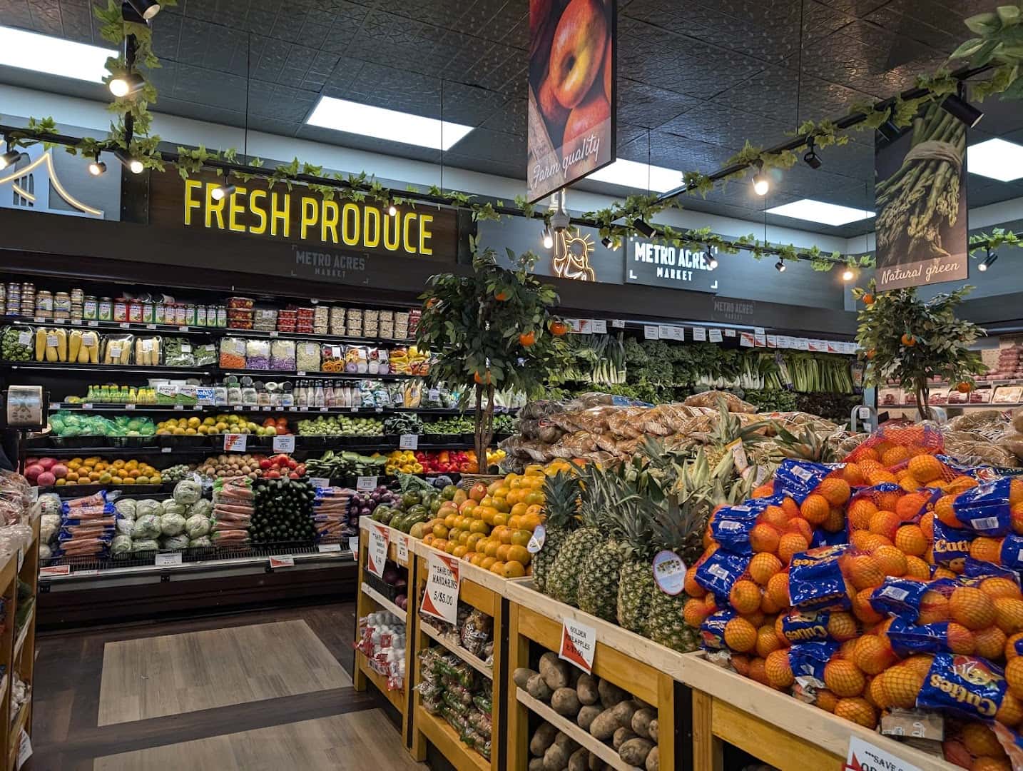 Jarrell Supermarket — Retail & Boutiques photo 3 of 5