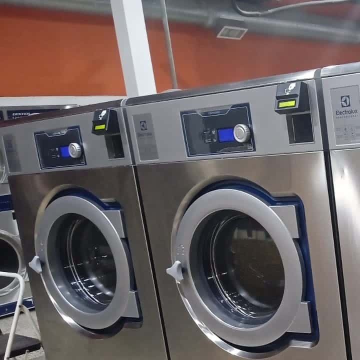 Spin and Shine Georgetown Laundromat — Laundry & Dry Cleaning photo 1 of 5