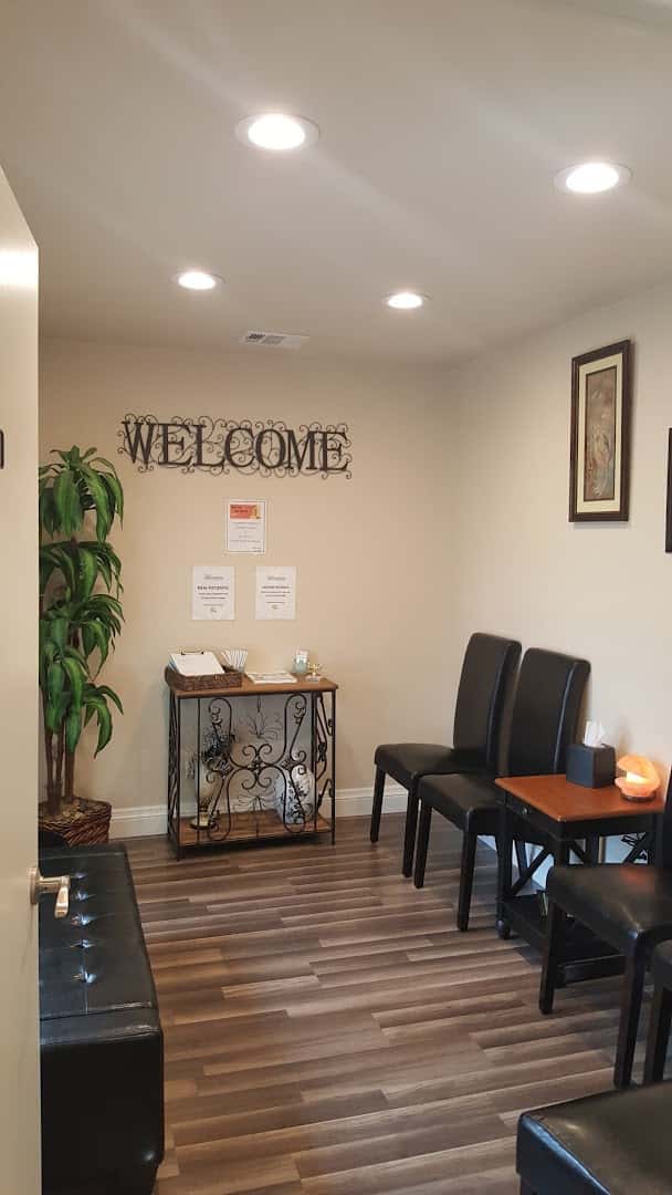 Hutto's Affordable Chiropractor, Dr. Poth — Chiropractors & Therapy photo 2 of 5