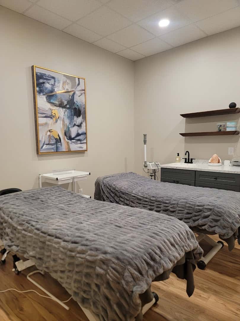 Divine Luxury Spa — Nail Salons & Spas photo 3 of 5