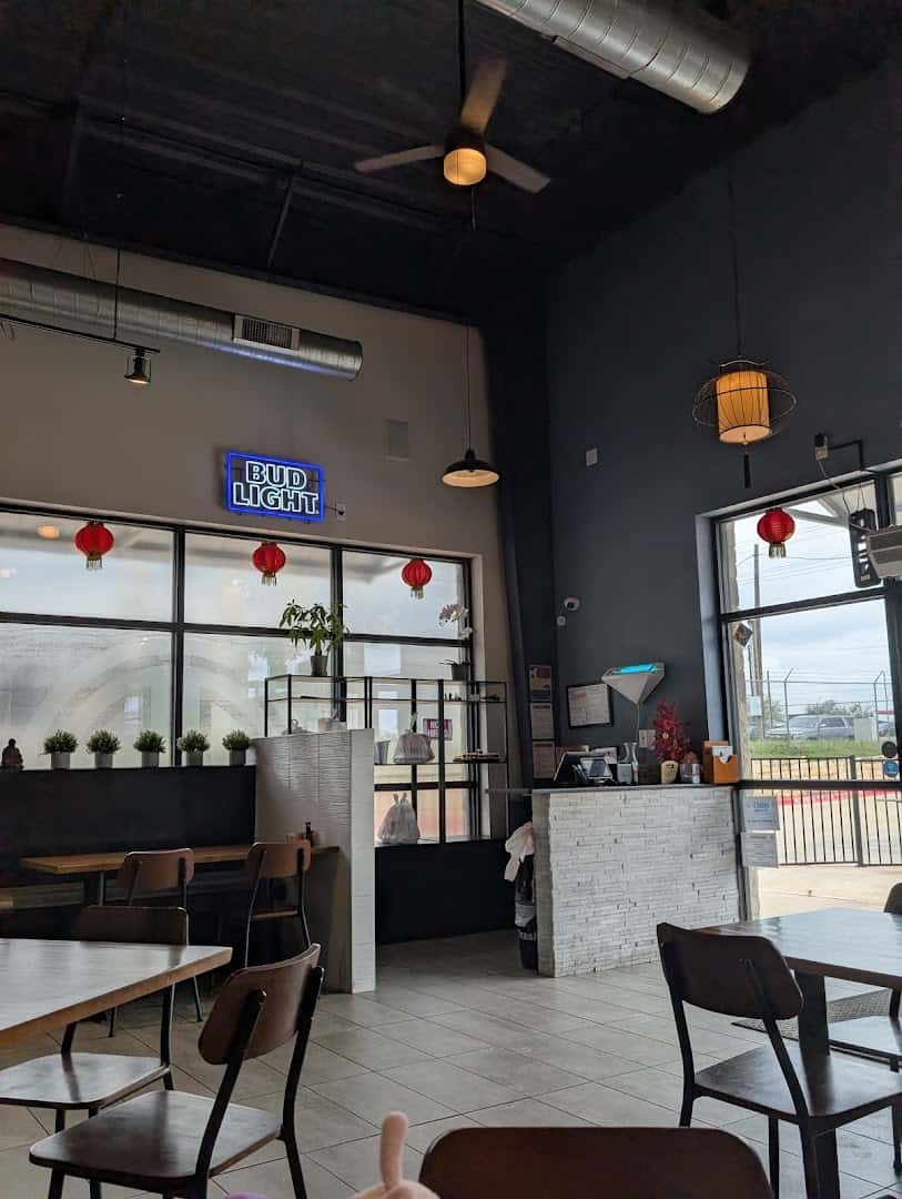 Happy Wok Asian Diner — Restaurants photo 2 of 5