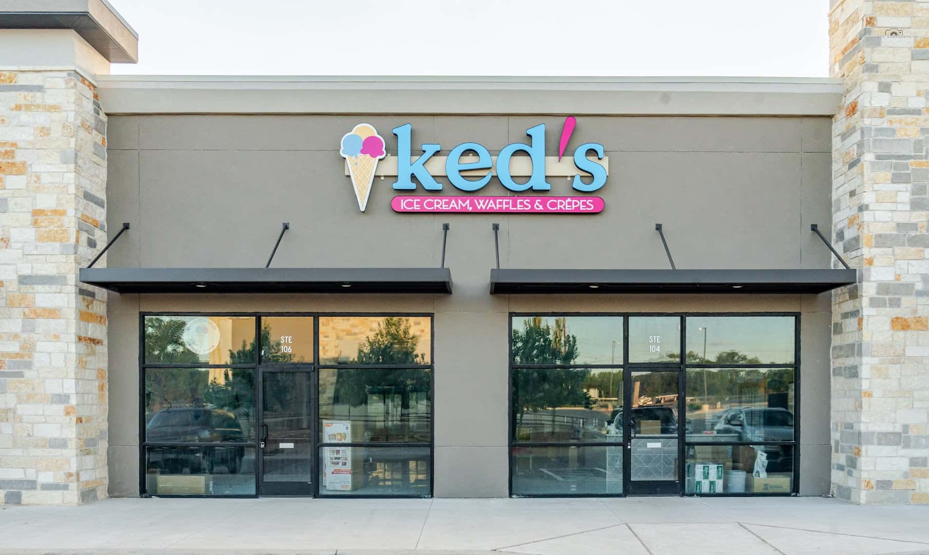 Ked's Ice Cream, Waffles & Crepes — Bakeries & Desserts photo 1 of 5