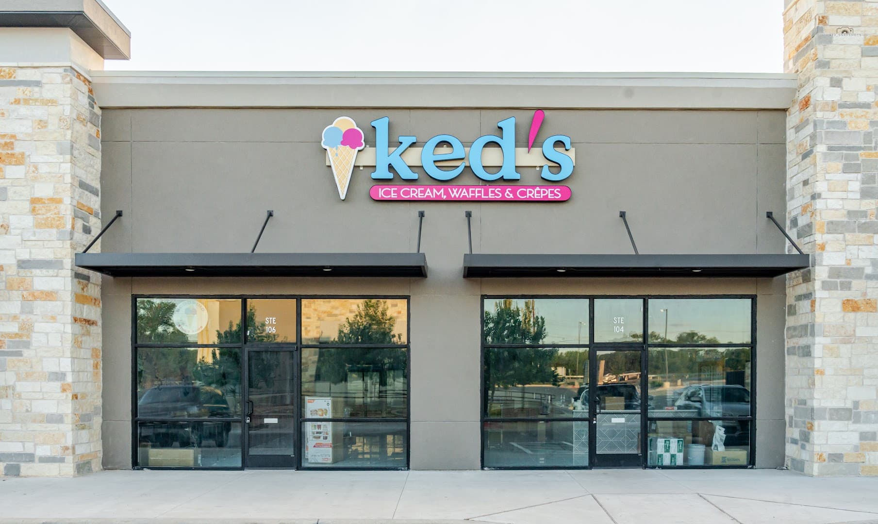 Ked's Ice Cream, Waffles & Crepes — Bakeries & Desserts photo 1 of 5