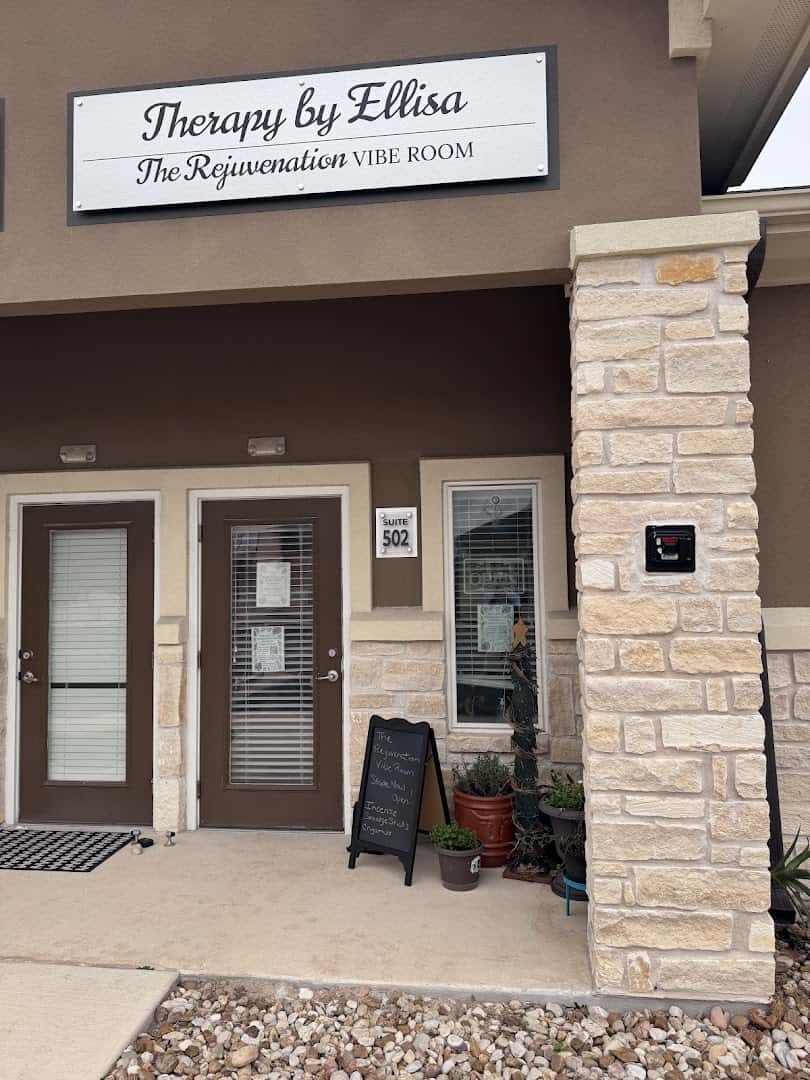 Ellisa Mimlitsch, LCSW — Chiropractors & Therapy photo 3 of 5