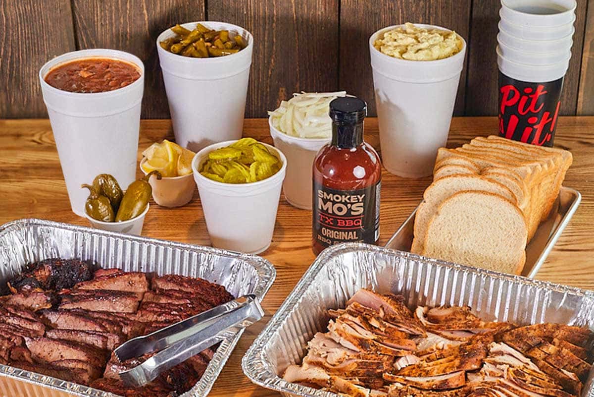 Smokey Mo's BBQ — Restaurants photo 3 of 5