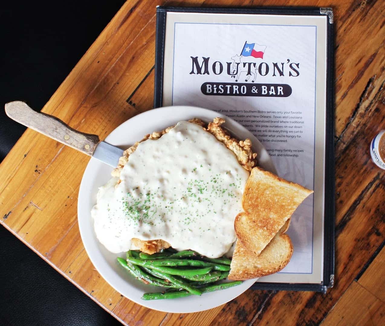 Mouton's Bistro & Bar — Restaurants photo 3 of 5