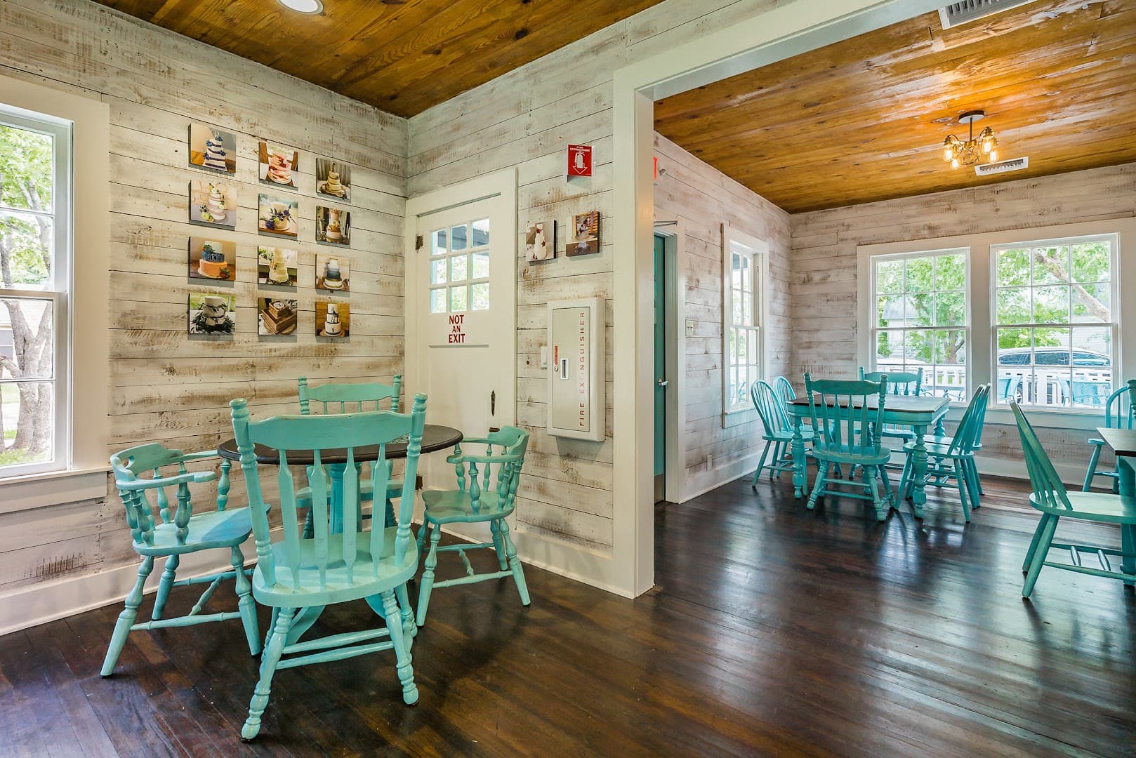 Casa Costa Bake Shop — Bakeries & Desserts photo 1 of 5