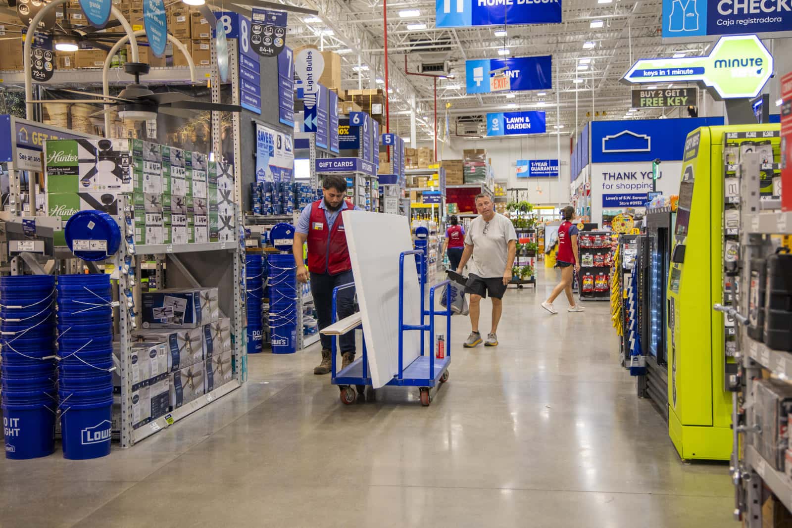 Lowe's Home Improvement — Retail & Boutiques photo 3 of 5