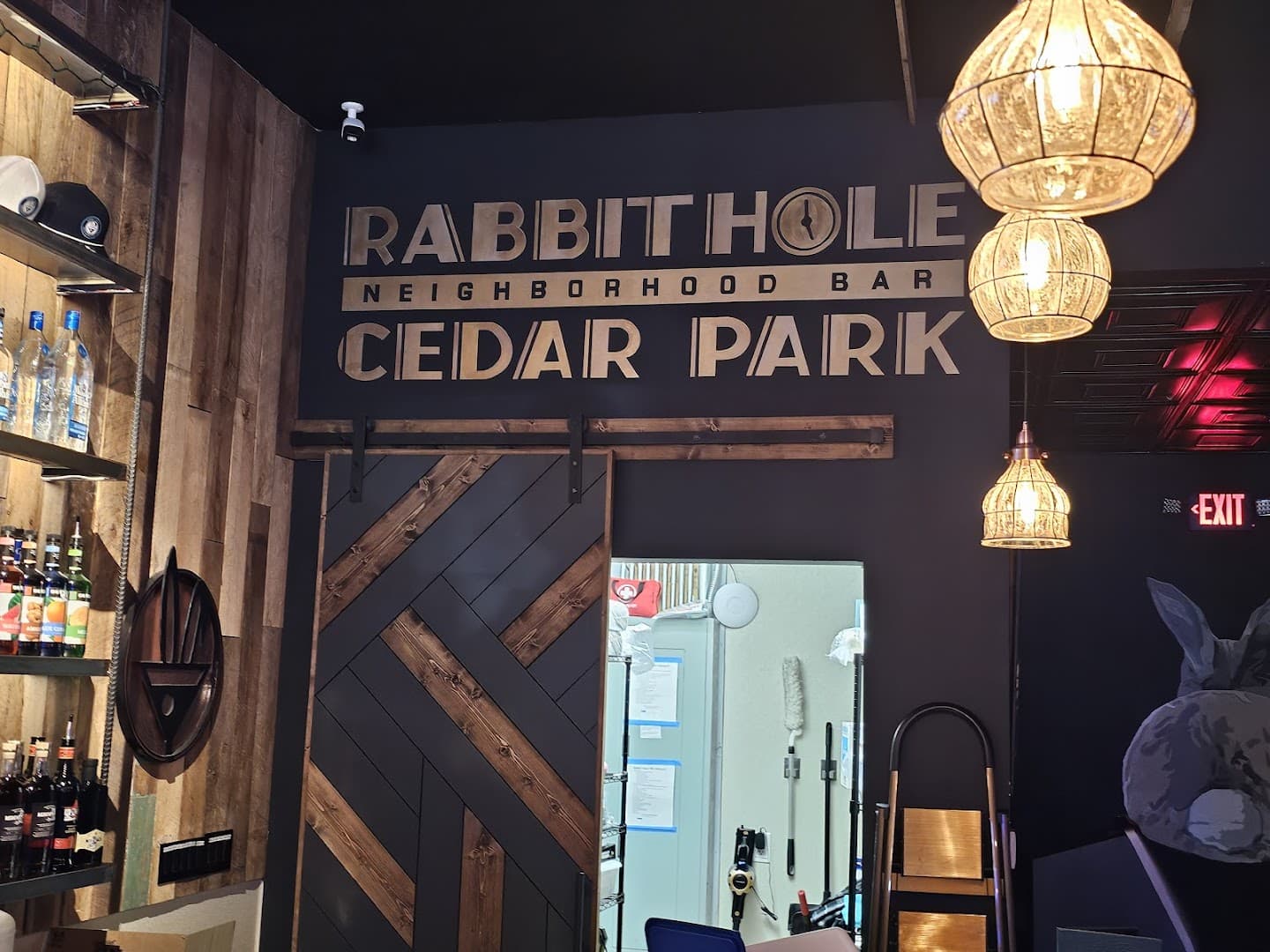 Rabbit Hole Neighborhood Bar Cedar Park — Bars & Breweries photo 1 of 5