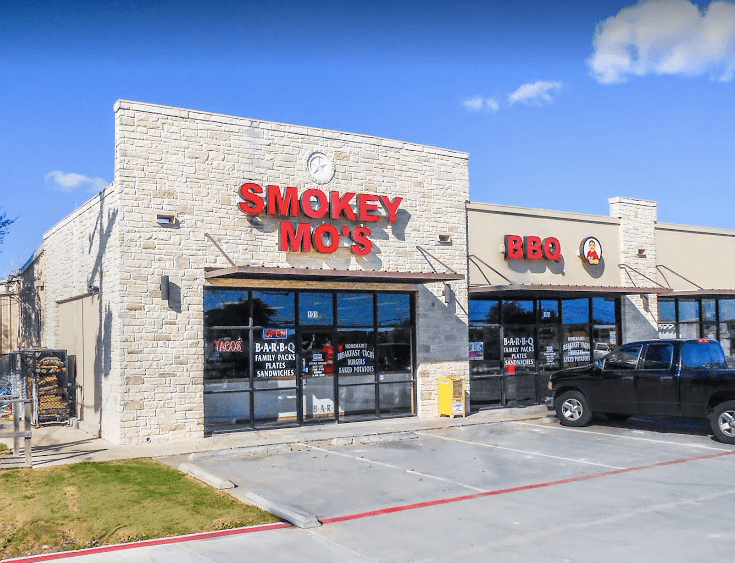 Smokey Mo's BBQ — Restaurants photo 1 of 5
