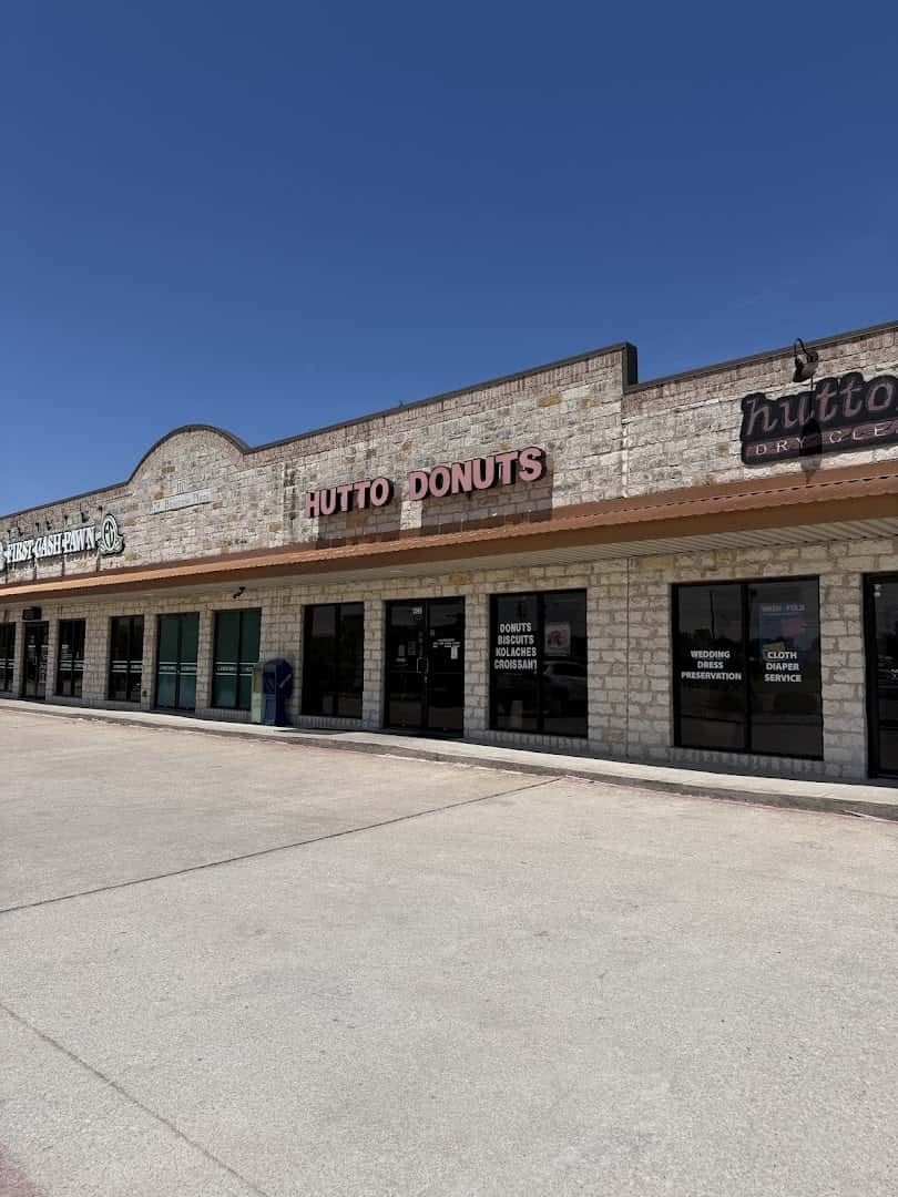 Hutto Donuts — Bakeries & Desserts photo 2 of 5