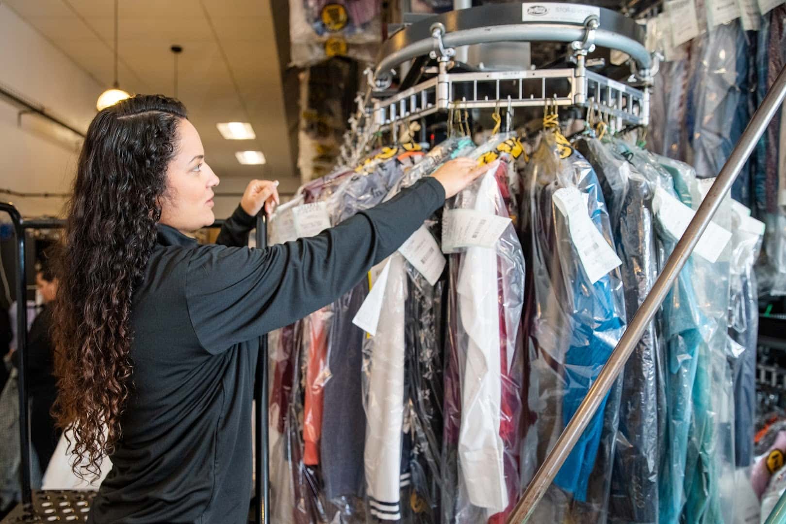 ZIPS Cleaners — Laundry & Dry Cleaning photo 3 of 5