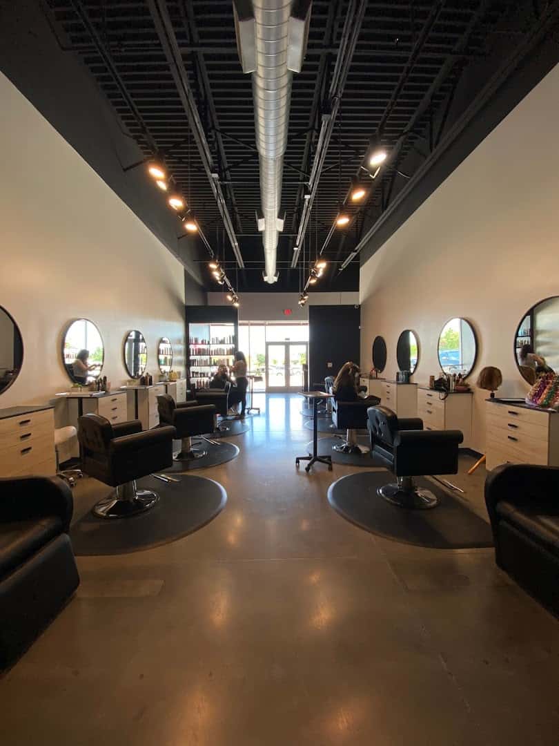 Vibe Salon — Hair Salons & Barbers photo 2 of 5