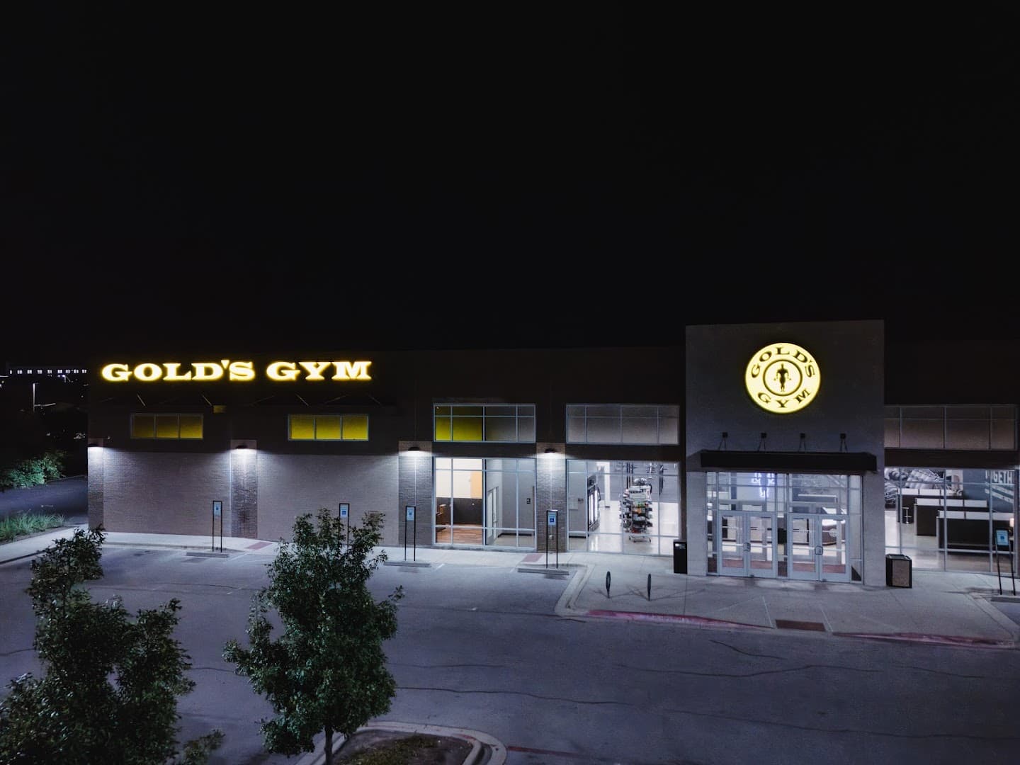 Gold's Gym North Round Rock — Fitness & Gyms photo 1 of 5