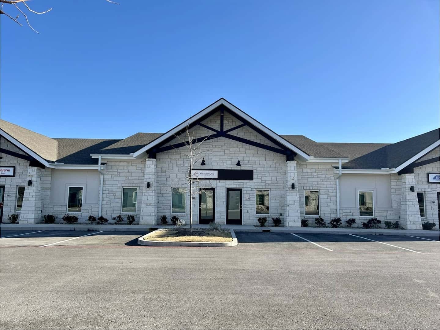 HealthAxis Clinic | Hutto — Doctors & Medical photo 1 of 5