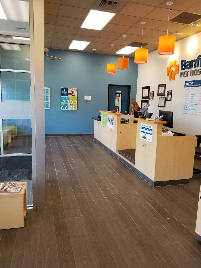 Banfield Pet Hospital — Pet Services photo 2 of 5