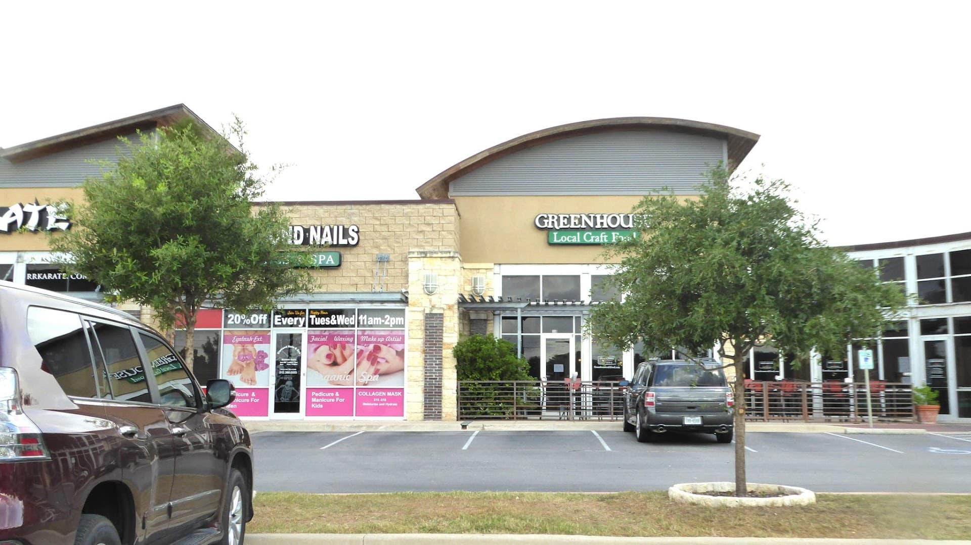 Diamond Nails & Spa — Nail Salons & Spas photo 1 of 5