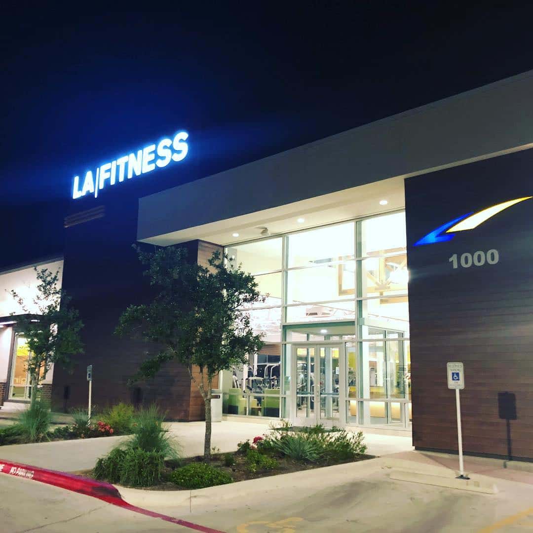 LA Fitness — Fitness & Gyms photo 3 of 5