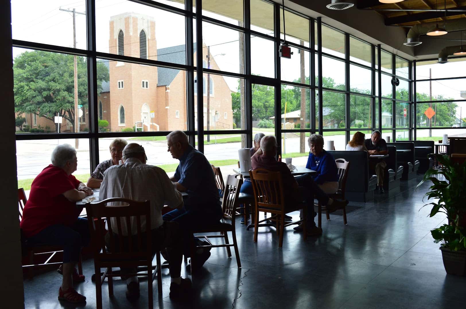 Lucky Duck Café — Restaurants photo 1 of 5