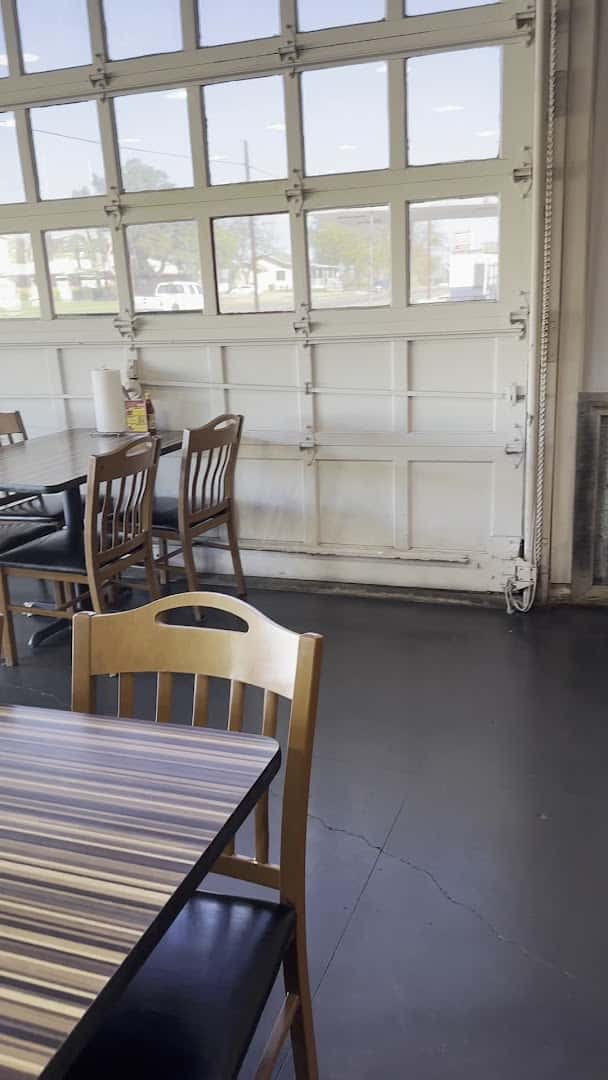 Lucky Duck Café — Restaurants photo 2 of 5
