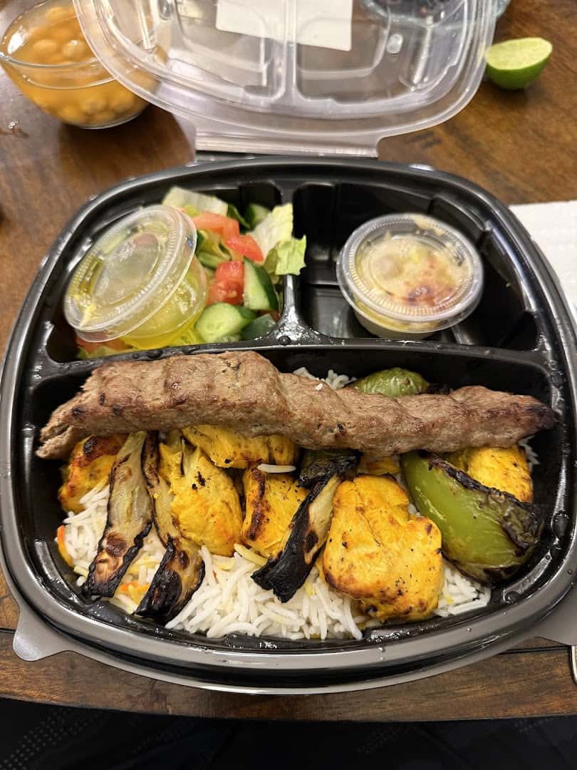 Zeytun Mediterranean Grill — Restaurants photo 3 of 5