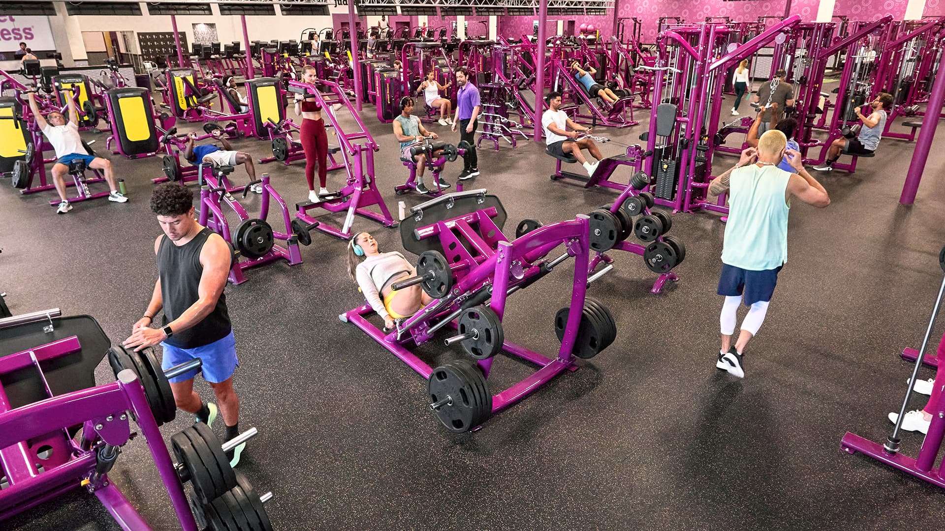Planet Fitness — Fitness & Gyms photo 1 of 4