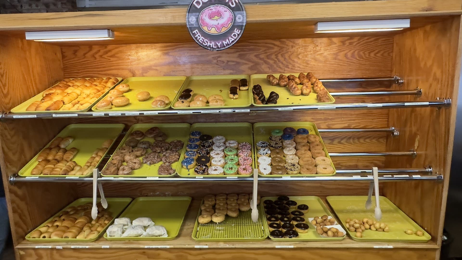 Country Donut — Bakeries & Desserts photo 1 of 5